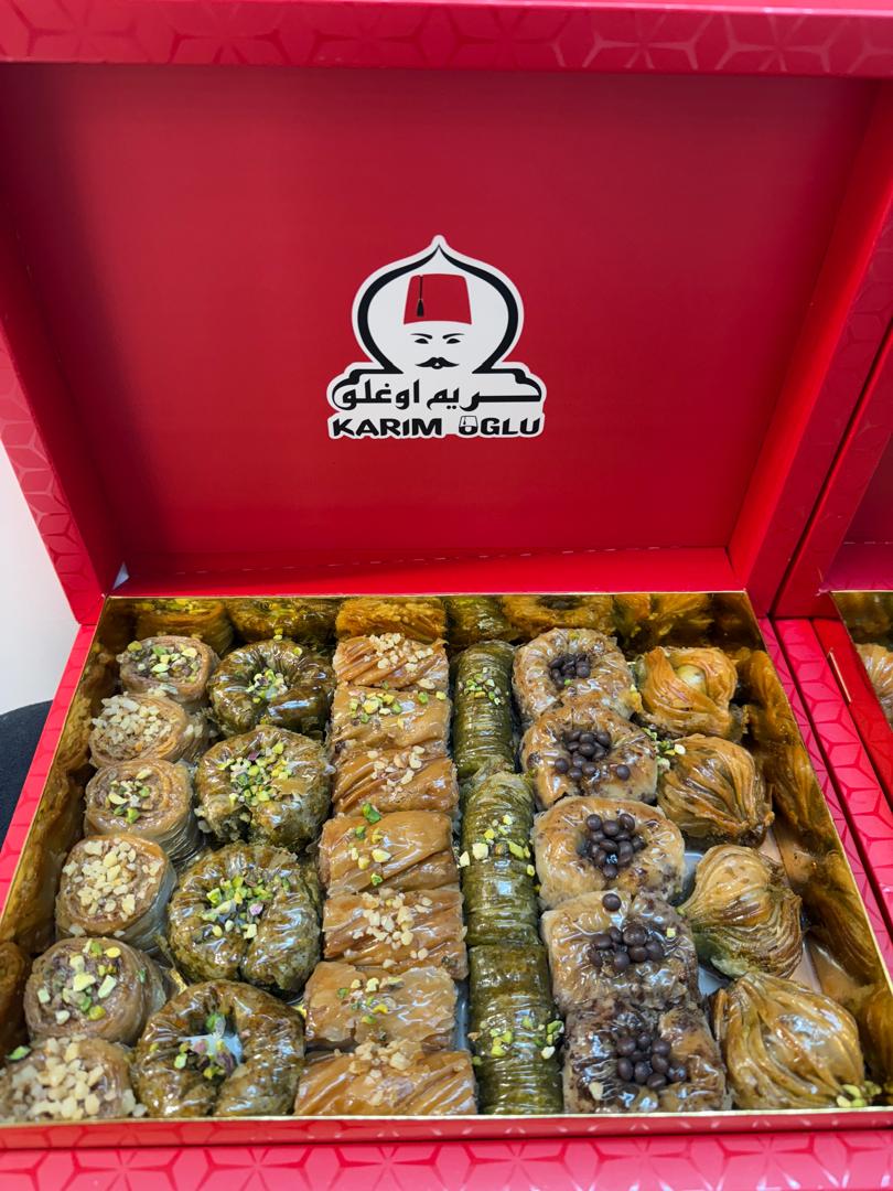 کافه باقلوای کریم اوغلو در تهران